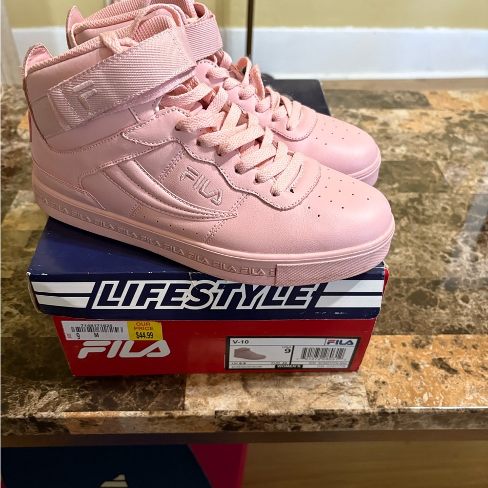 Fila Pink Retro-Inspired Sneakers with Chunky Sole